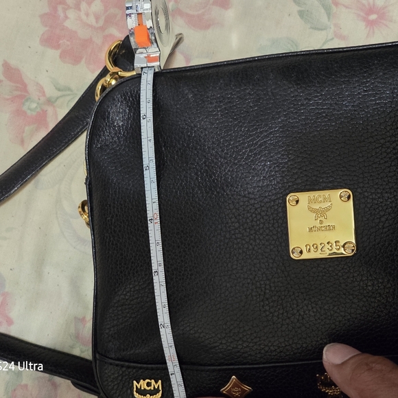 **Sale Alert ***EUC Vintage MCM made in Germany Black Crossbody with a dust bag - Picture 15 of 16